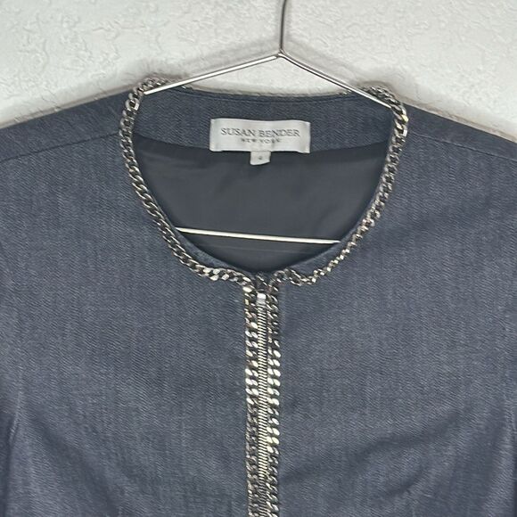New SUSAN BENDER Denim Cropped Cardigan Jacket w/ Chain Size 4 - Picture 4 of 12